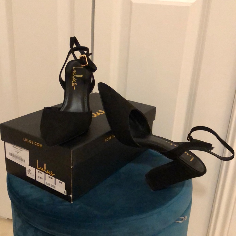 Lulu’s black suede block heels. Size 6.